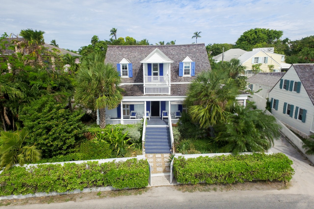 Photo of the Harbour Island Bahamas home.