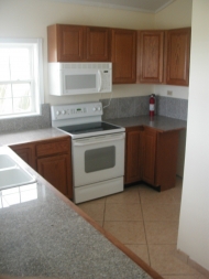 thumb_2469_ronfrancishousealienhouse.015.jpg