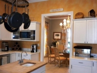 thumb_2566_vv2kitchendiningrmasmall.jpg