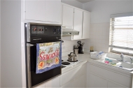 thumb_2853_cablebeachapartmentkitchen.jpg