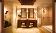 thumb_3115_thereefatlantisonebedroomdeluxesuitebathroom2288low.jpg