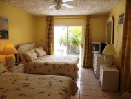 thumb_3270_beachviewdouble.jpg
