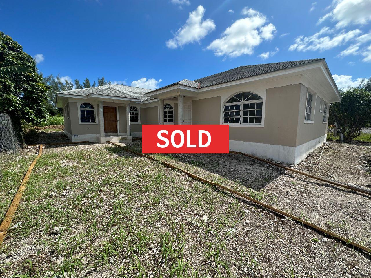 /listing-sold-nassau-duplex-for-sale-48090.html from Coldwell Banker Bahamas Real Estate