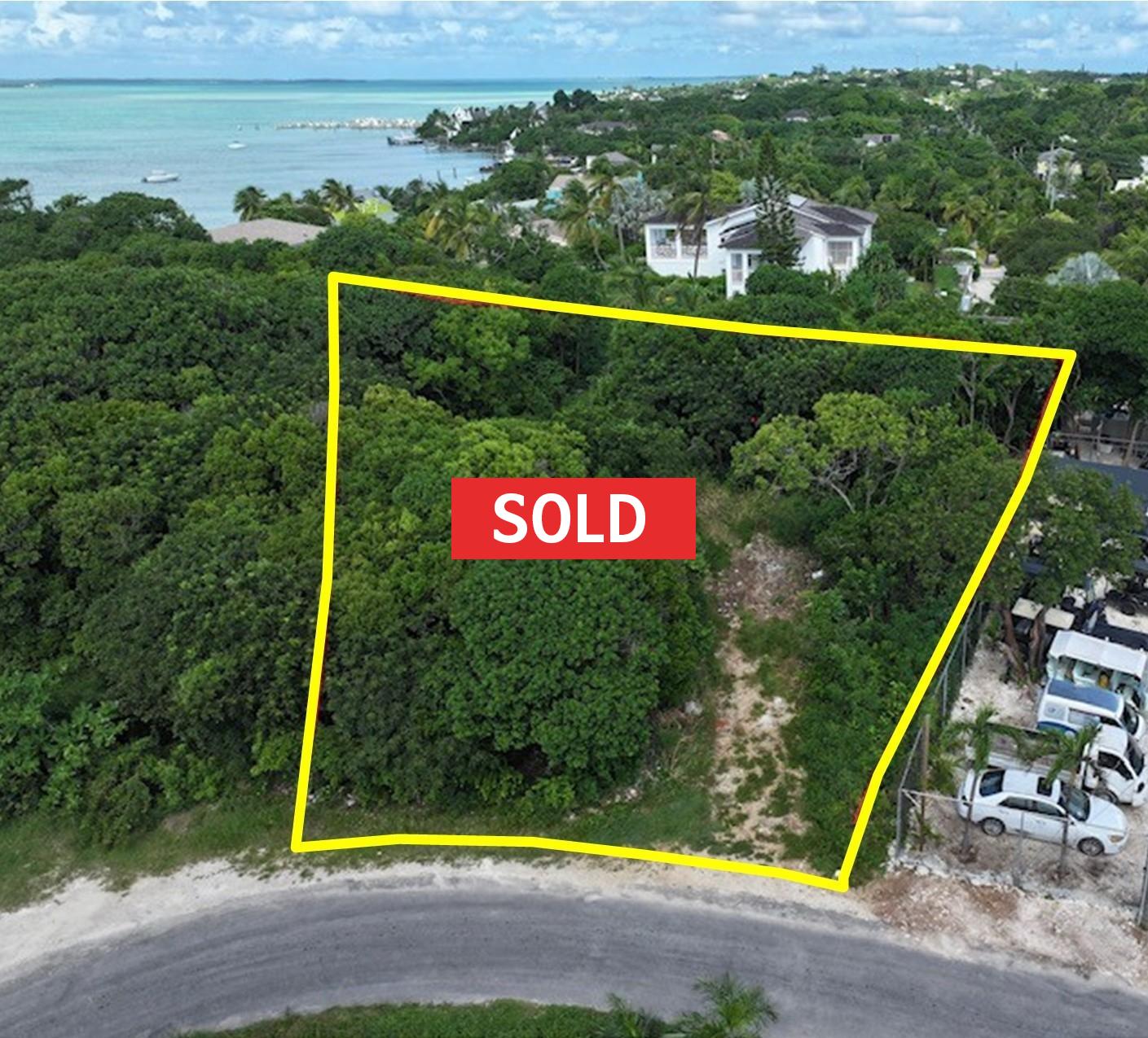 /listing-sold-harbour-island-lot-for-sale-78320.html from Coldwell Banker Bahamas Real Estate