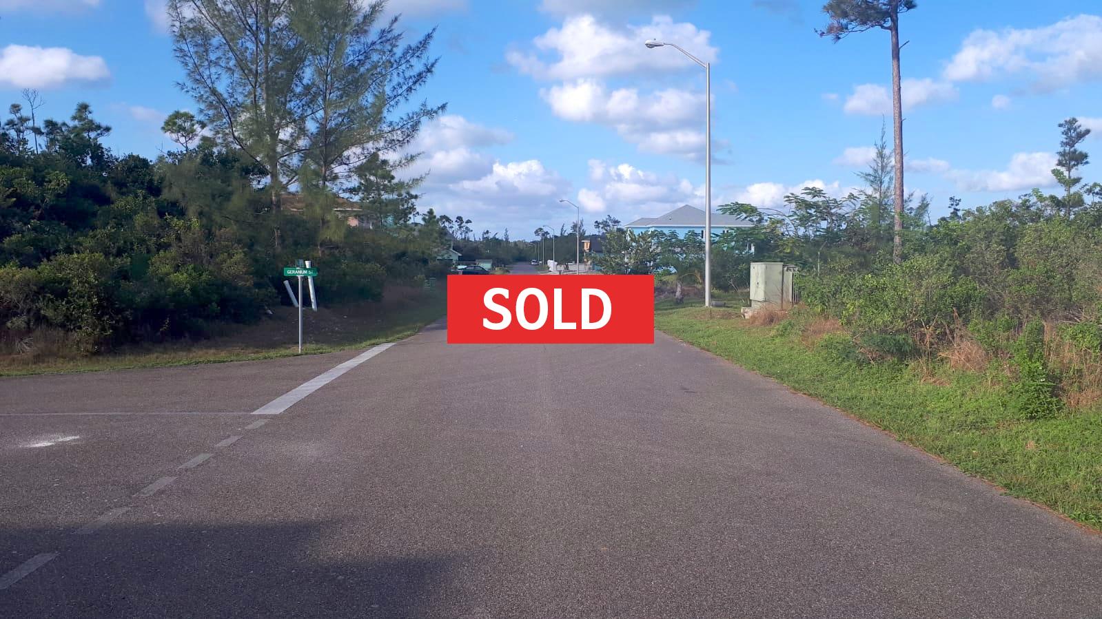 /listing-sold-vacant-lot-for-sale-south-ocean-estates-35599.html from Coldwell Banker Bahamas Real Estate
