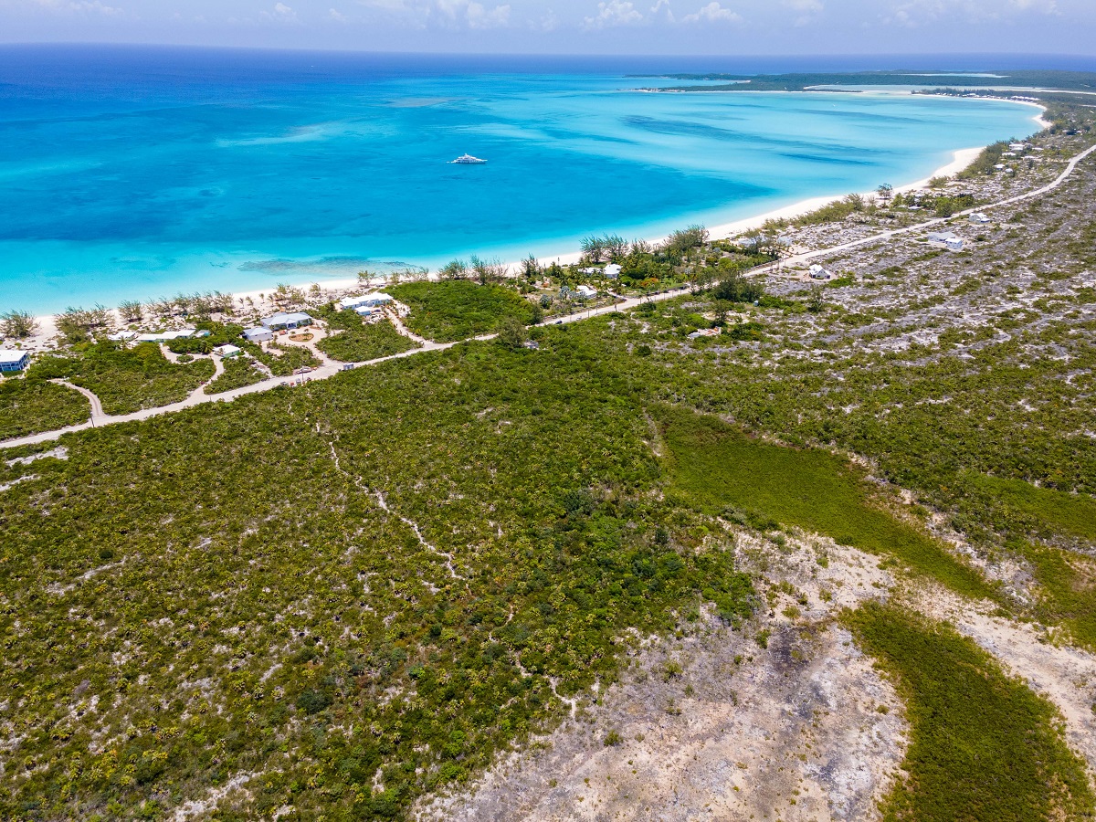 /listing-long-island-lot-with-beach-front-access-13812.html from Coldwell Banker Bahamas Real Estate