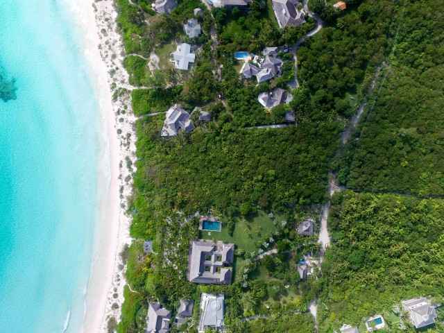 Beachfront Acreage in Harbour Island, Bahamas