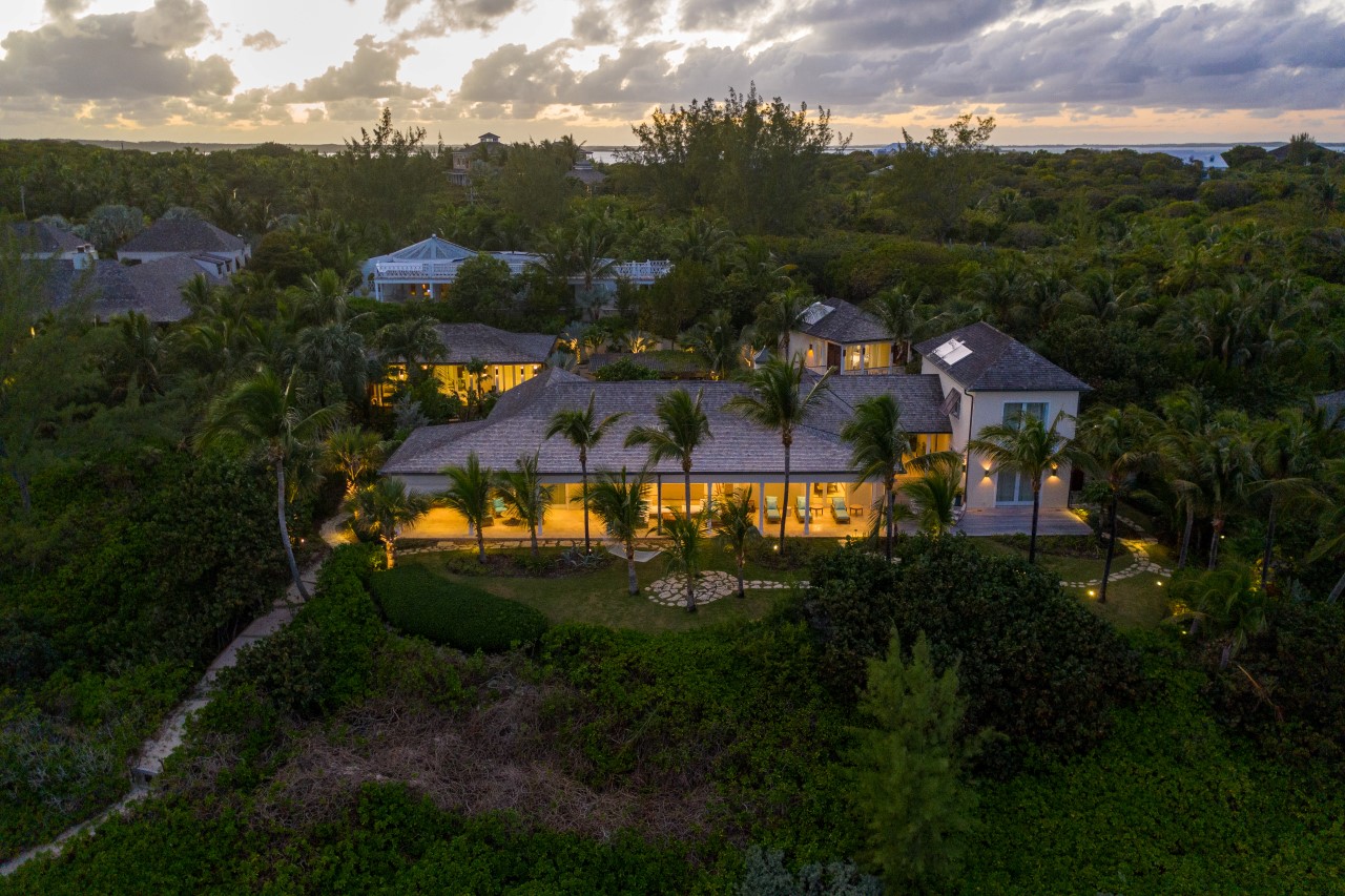 Harbour Island Pink Sands Beach Estate For Sale