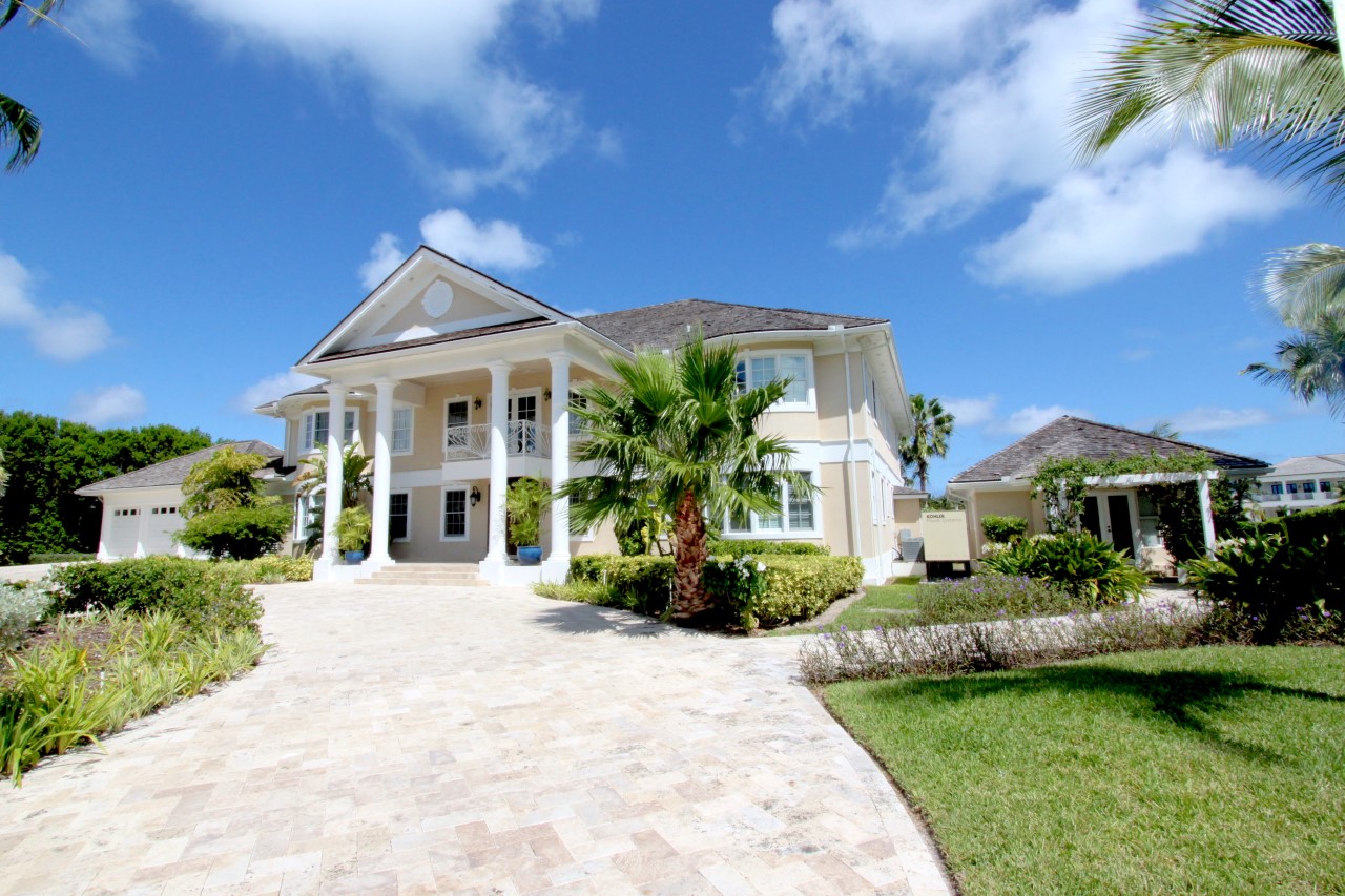 /listing-52-ocean-club-estates-31499.html from Coldwell Banker Bahamas Real Estate