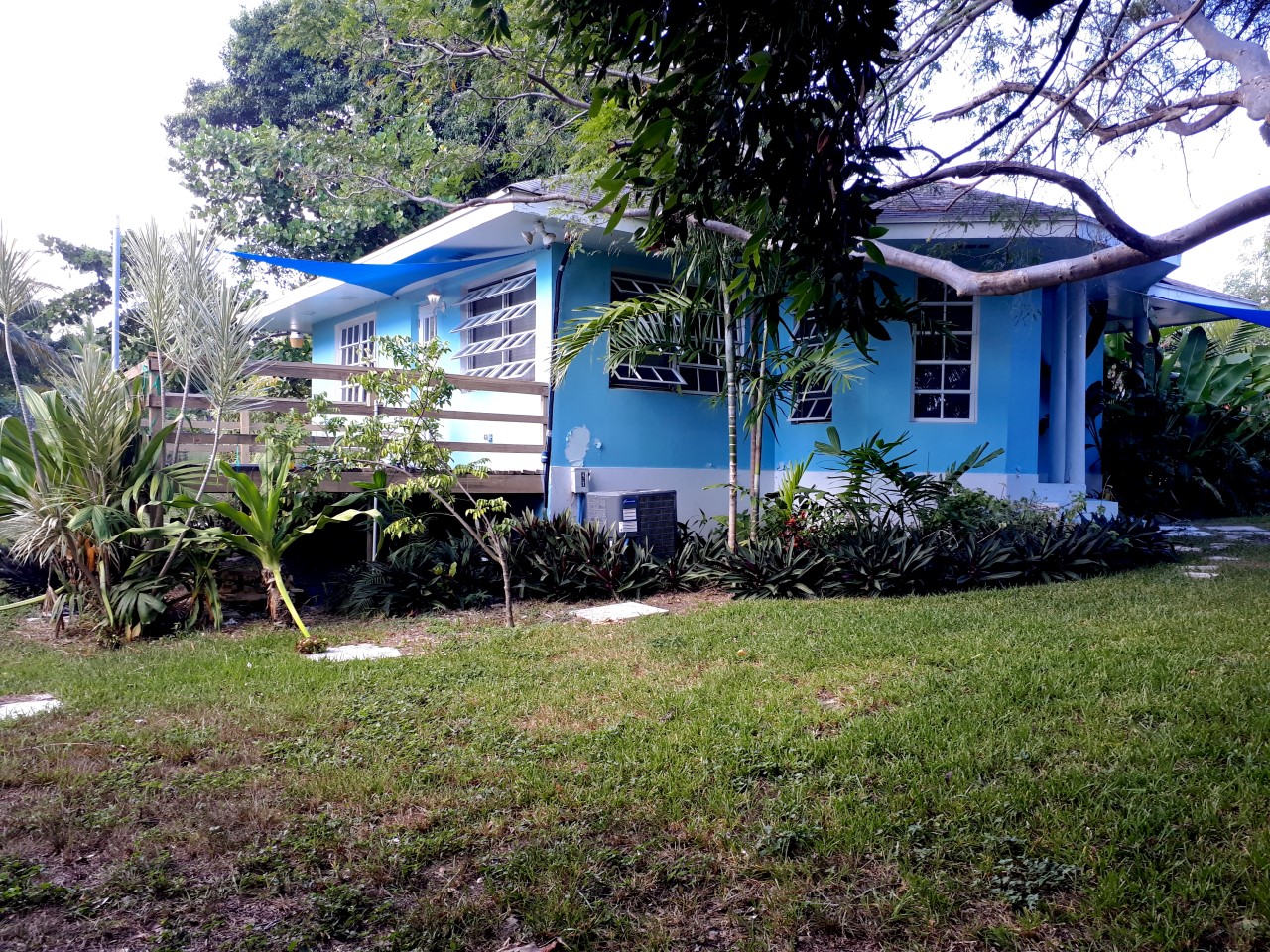 /listing-rented-11-hillview-close-westridge-32094.html from Coldwell Banker Bahamas Real Estate