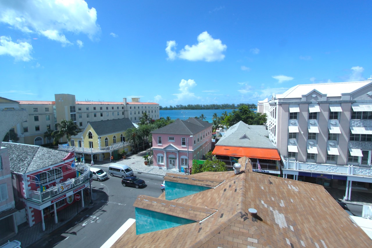 /listing-commercial-rental-downtown-bay-street-33111.html from Coldwell Banker Bahamas Real Estate