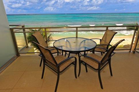 /listing-nassau-beachfront-for-rent-3379.html from Coldwell Banker Bahamas Real Estate