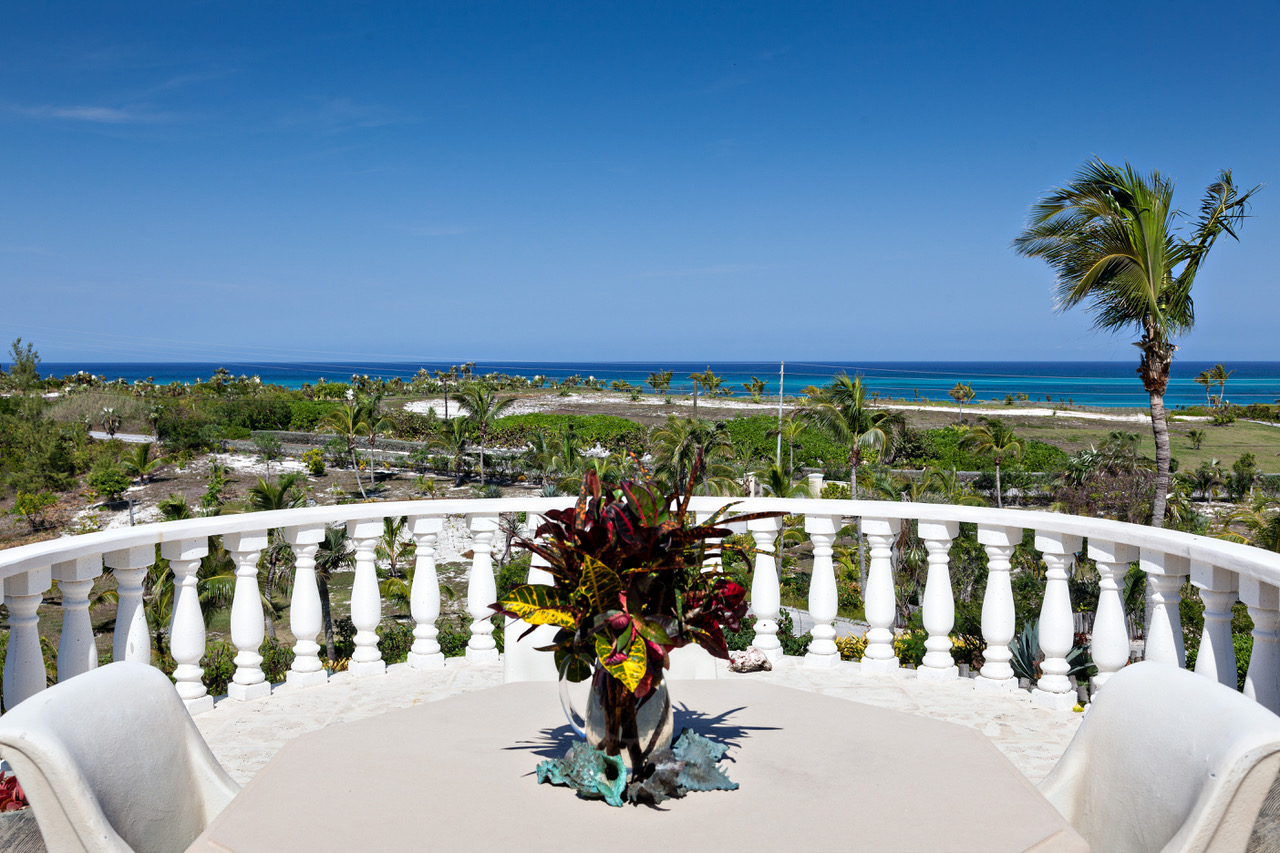 /listing-ocean-view-estate-governors-harbour-35417.html from Coldwell Banker Bahamas Real Estate