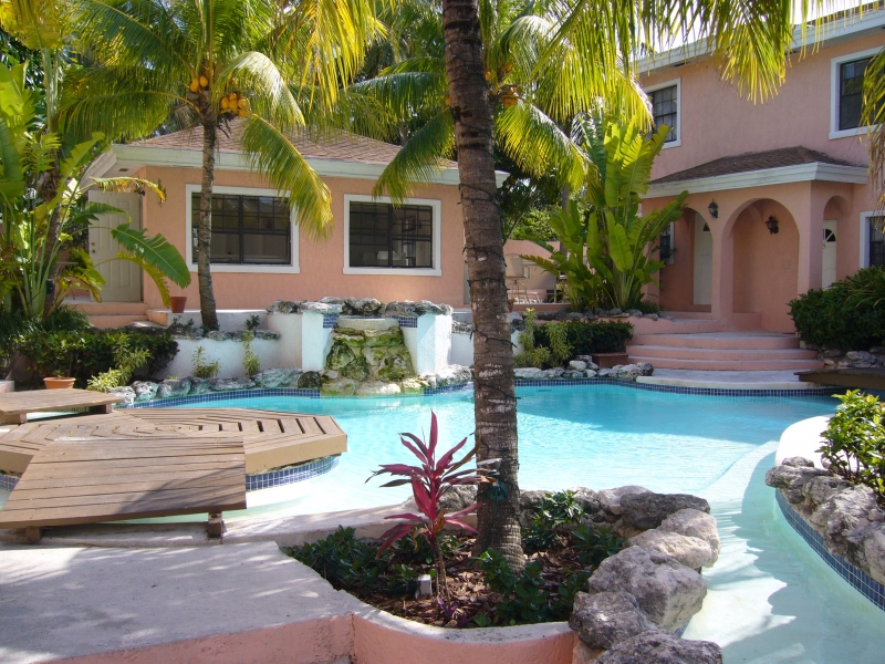 Bahamas Real Estate on Paradise Island For Sale ID 3671