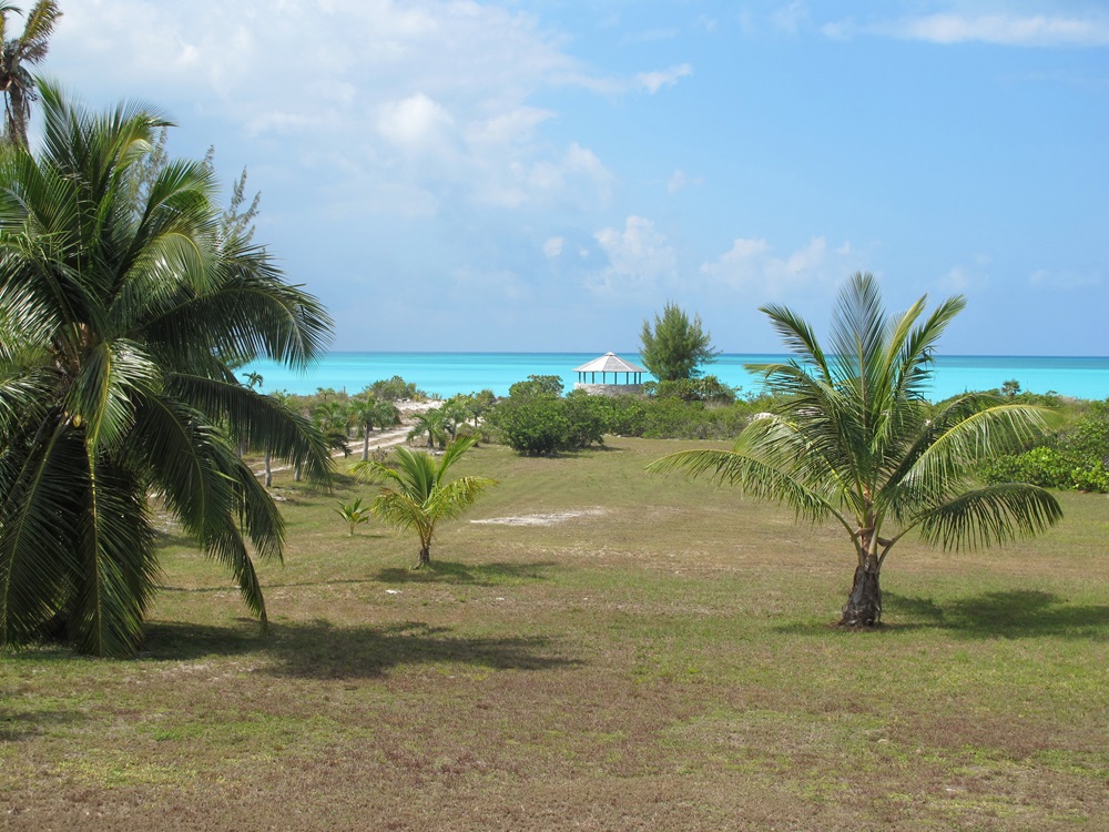 Beachfront home long island bahamas