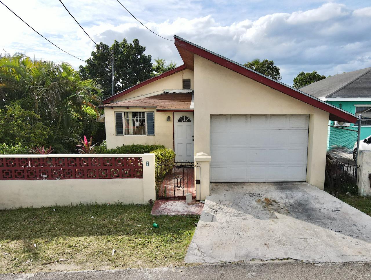 /listing-home-for-sale-in-nassau-39103.html from Coldwell Banker Bahamas Real Estate