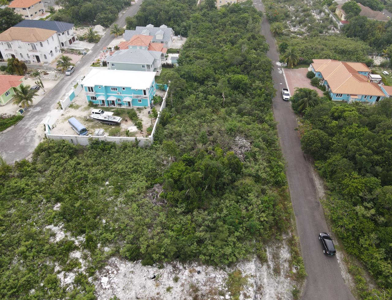 /listing-venice-bay-multi-family-lot-for-sale-39124.html from Coldwell Banker Bahamas Real Estate