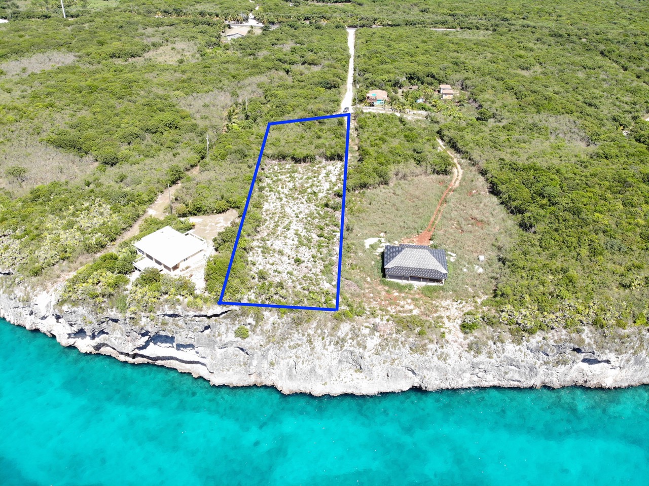 /listing-eleuthera-waterfront-acreage-for-sale-39197.html from Coldwell Banker Bahamas Real Estate