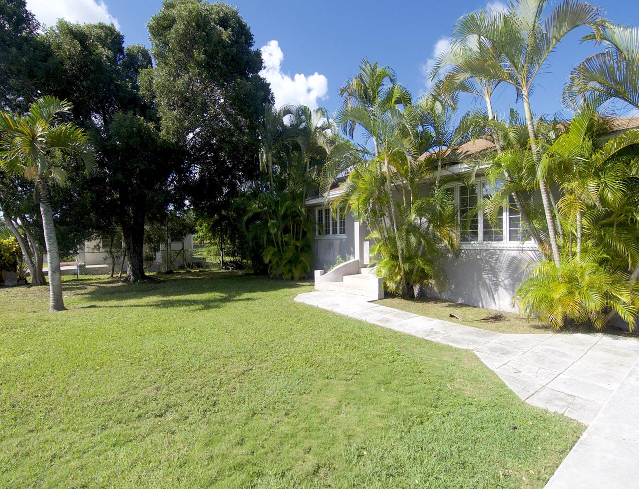 /listing-pending-highland-park-home-for-sale-39448.html from Coldwell Banker Bahamas Real Estate