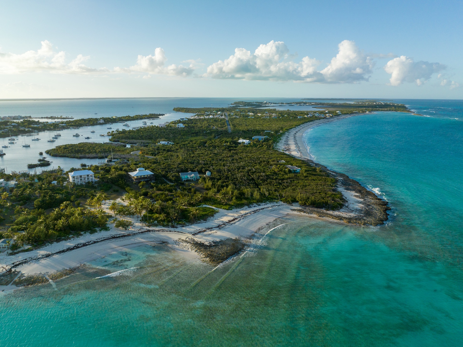 beachfront-acreage-with-dock-black-sound-green-turtle-cay-abaco-17