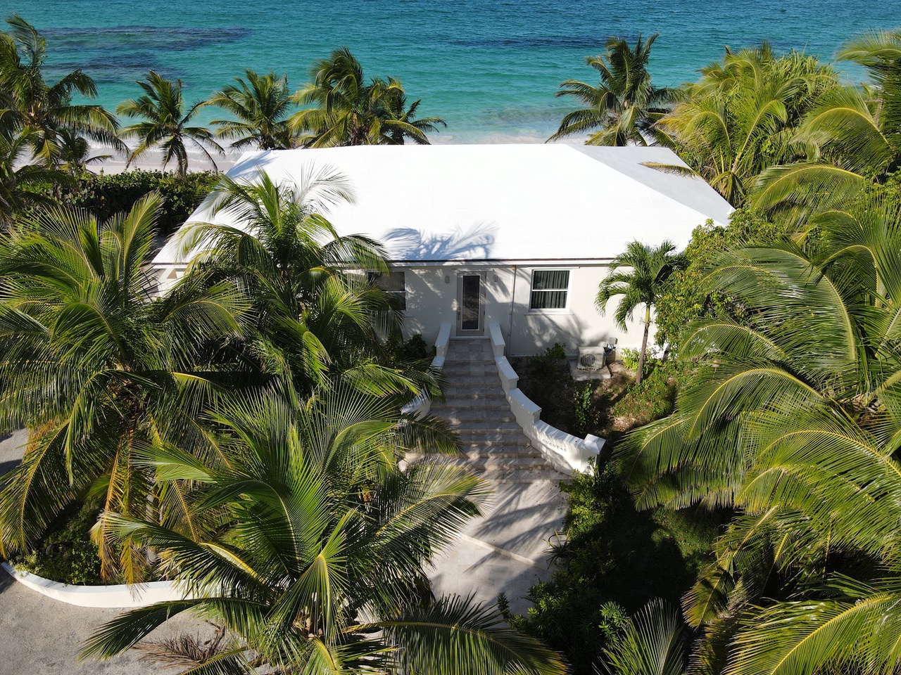 /listing-eleuthera-beach-front-home-for-sale-42419.html from Coldwell Banker Bahamas Real Estate