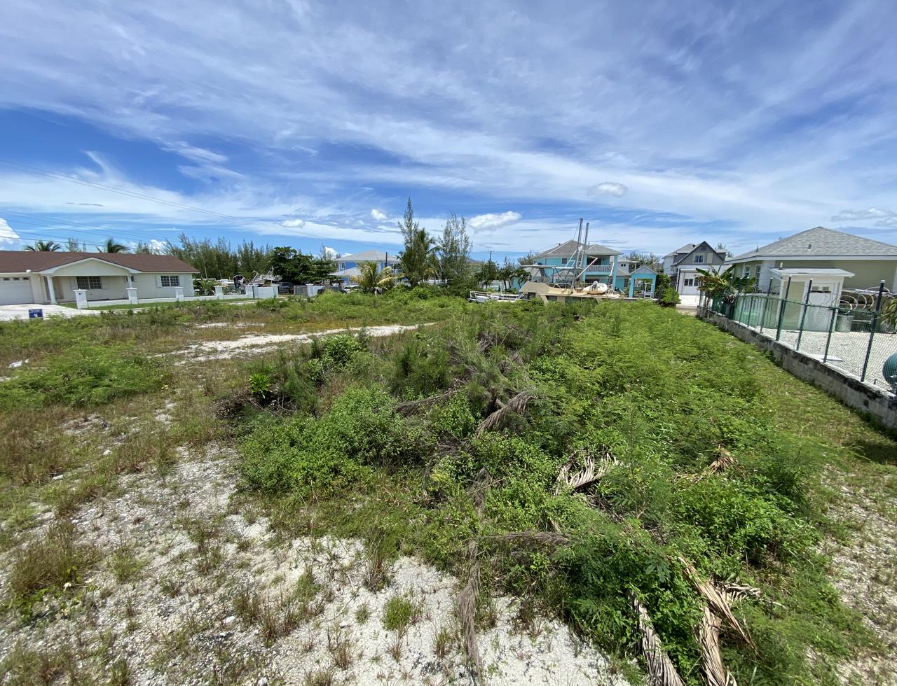 /listing-canal-front-lot-in-nassau-for-sale-43744.html from Coldwell Banker Bahamas Real Estate