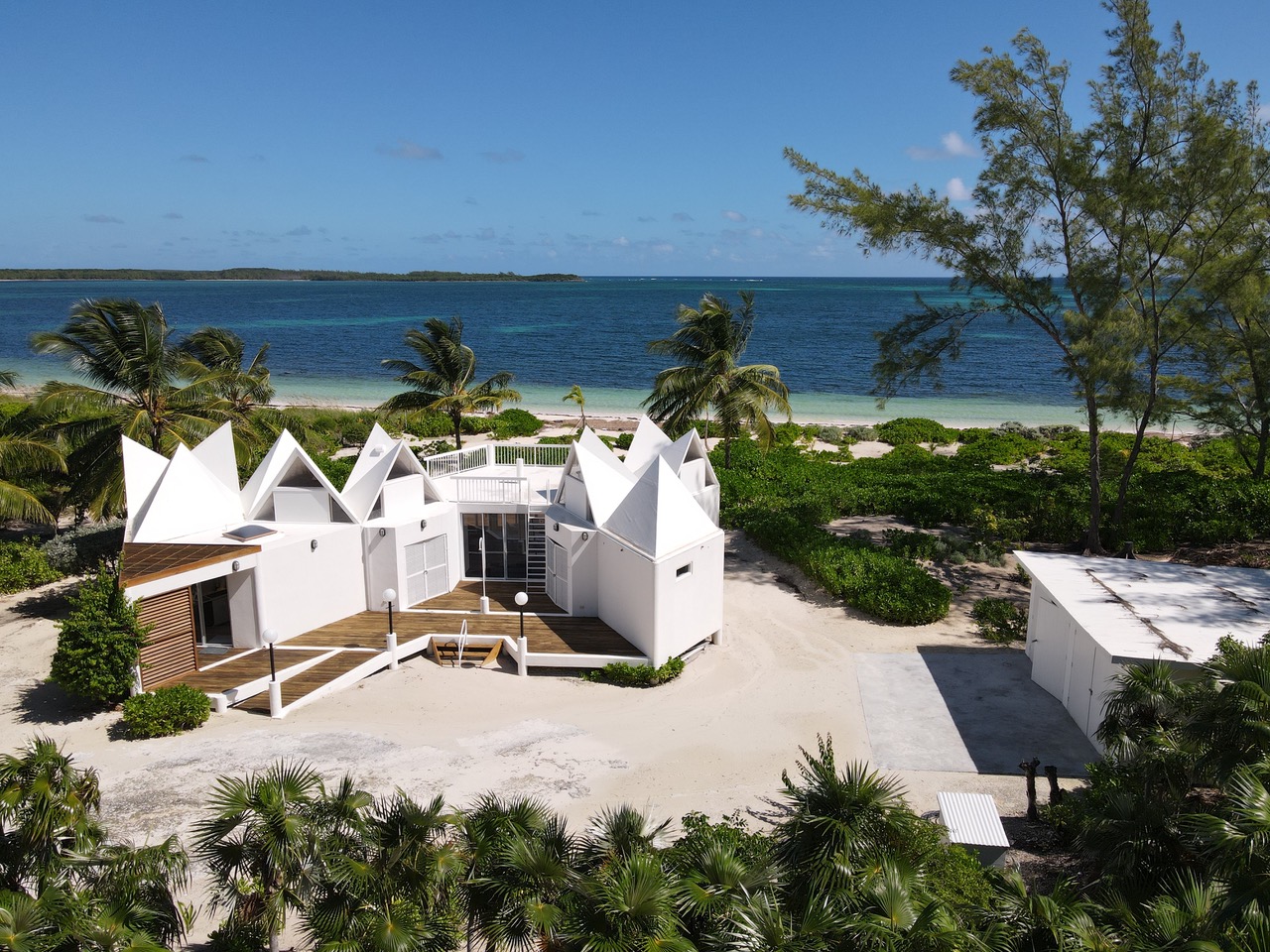 /listing-eleuthera-beach-front-home-for-sale-44168.html from Coldwell Banker Bahamas Real Estate