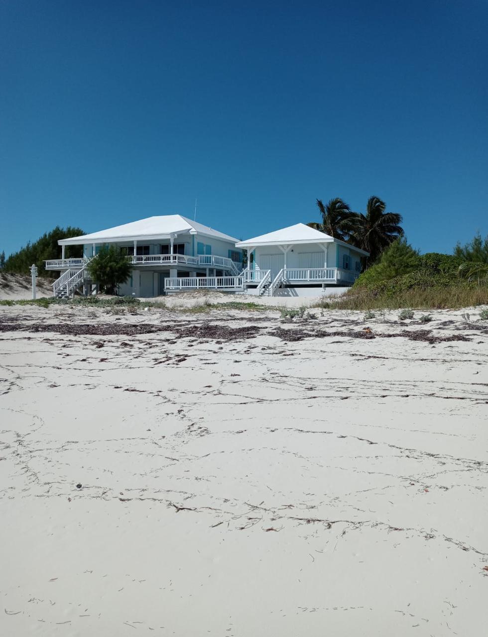 /listing-berry-islands-beach-front-home-47368.html from Coldwell Banker Bahamas Real Estate