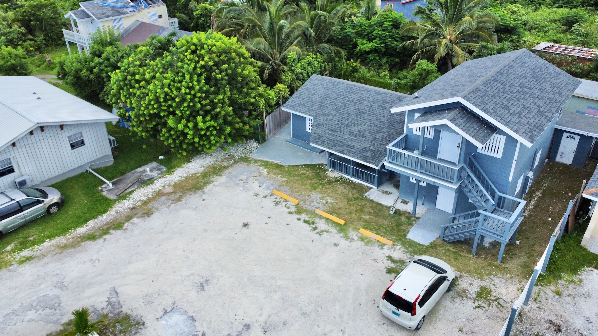 /listing-pending-murphy-town-fourplex-for-sale-47837.html from Coldwell Banker Bahamas Real Estate