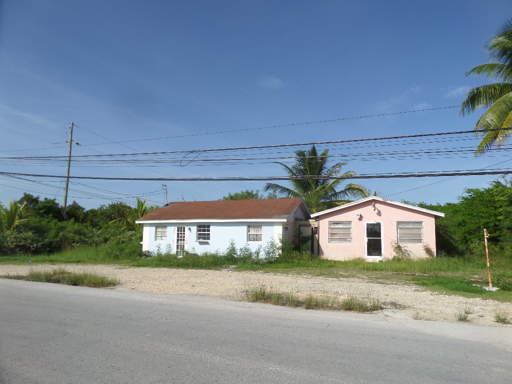 /listing-long-island-commercial-building-fixer-upper-48439.html from Coldwell Banker Bahamas Real Estate