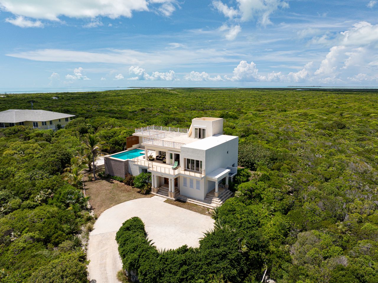 /listing-home-on-long-island-for-sale-48686.html from Coldwell Banker Bahamas Real Estate