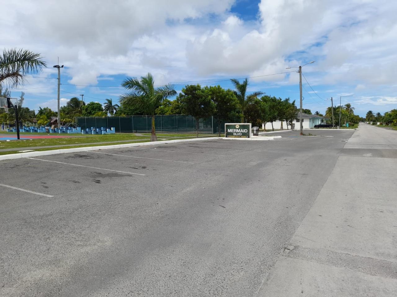 /listing-mermaid-blvd-golden-gates-48717.html from Coldwell Banker Bahamas Real Estate