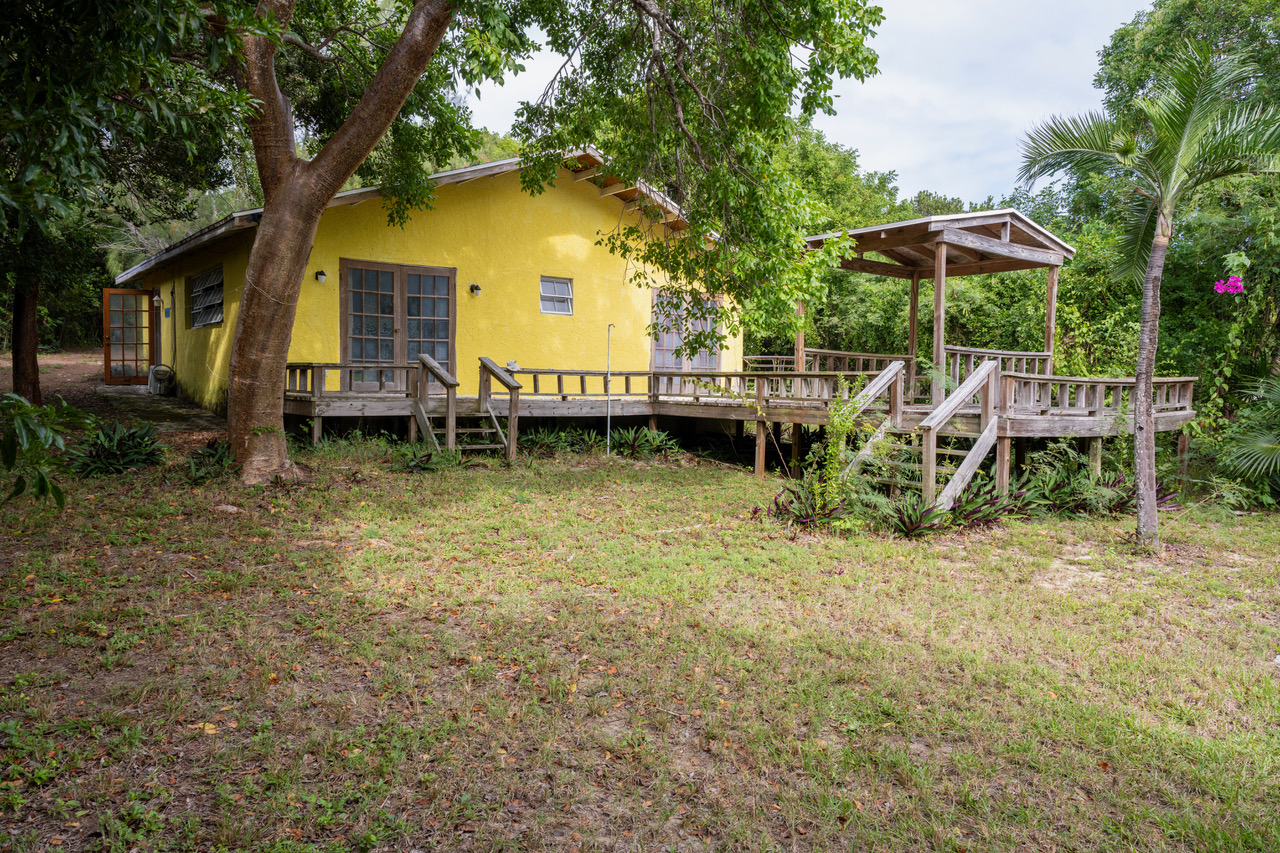 /listing-pending-eleuthera-home-with-beach-lot-for-sale-54012.html from Coldwell Banker Bahamas Real Estate