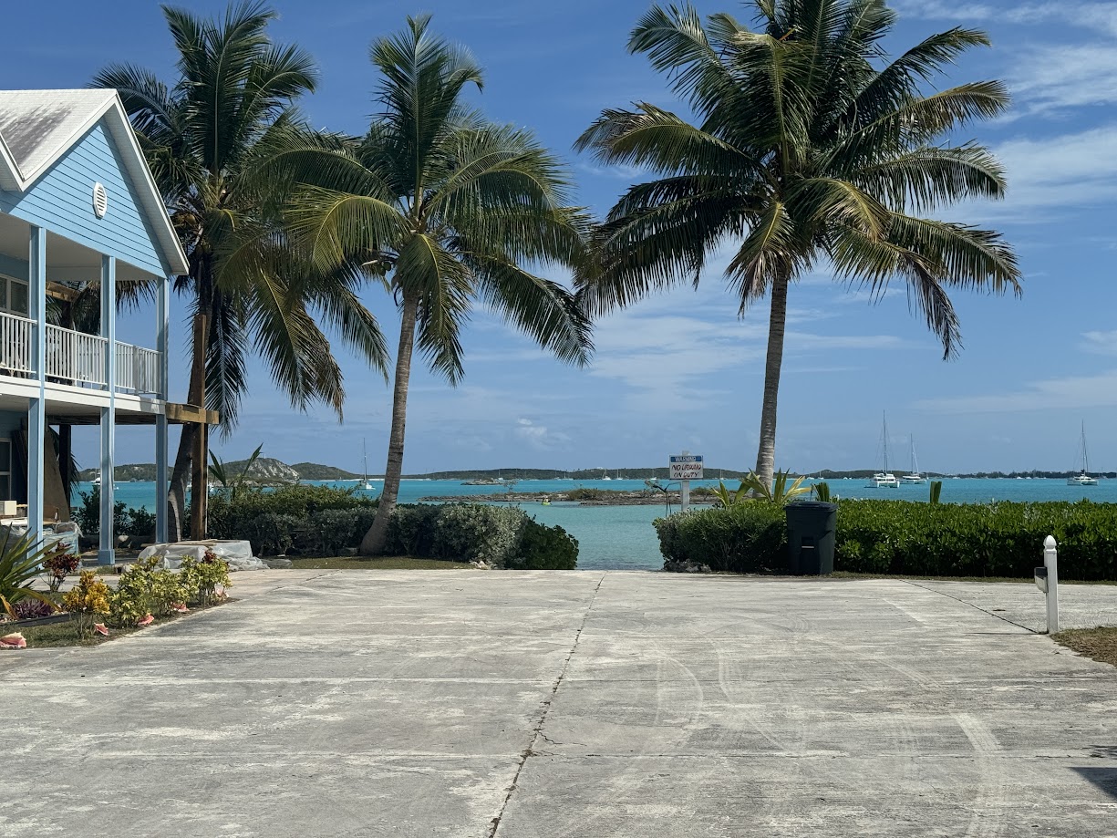 /listing-pending-unit-43-hideaways-palm-bay-59617.html from Coldwell Banker Bahamas Real Estate