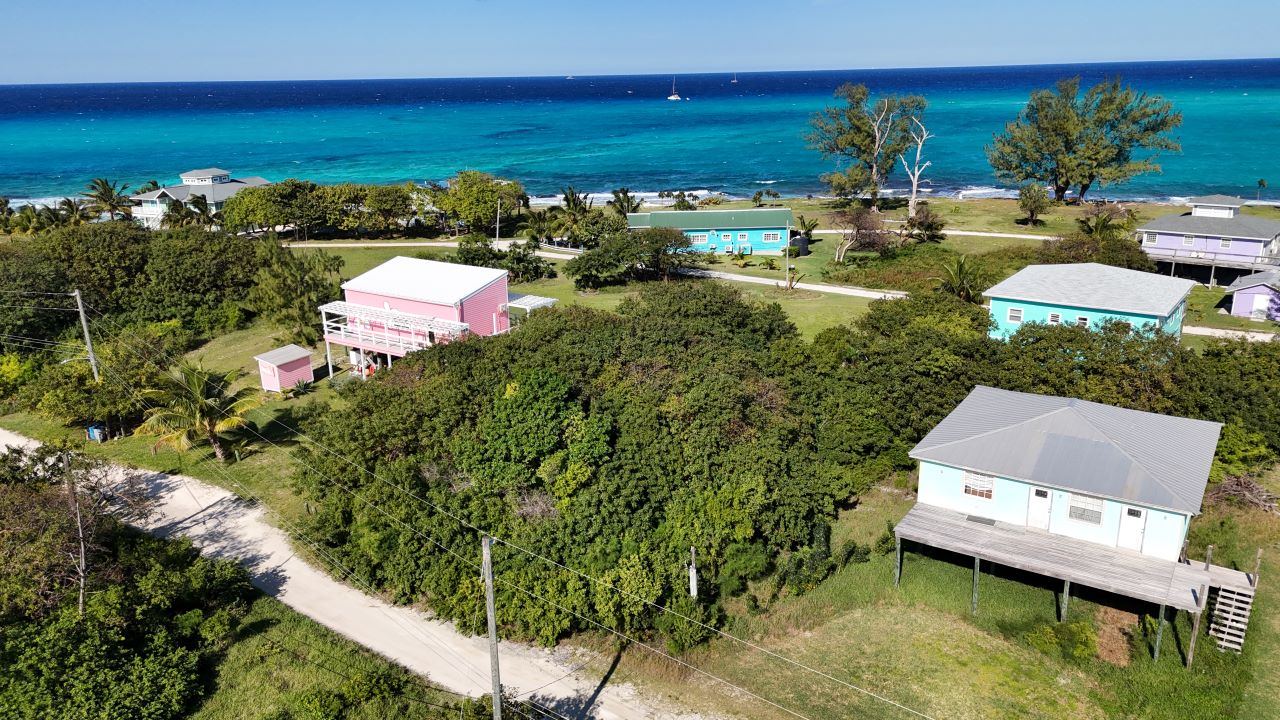 /listing-south-bimini-vacant-lot-for-sale-59967.html from Coldwell Banker Bahamas Real Estate