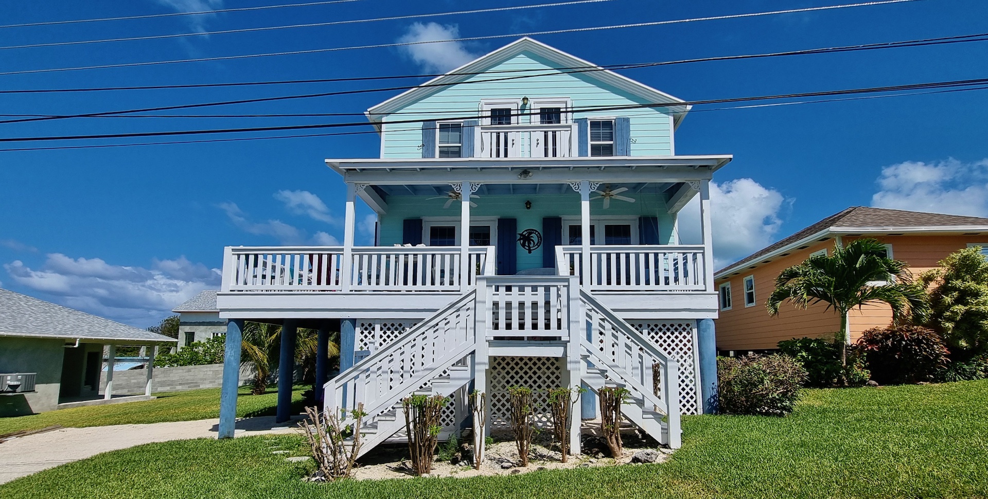 oceanview-investment-cottage-near-beach-russell-island-bahamas-real-estate-1