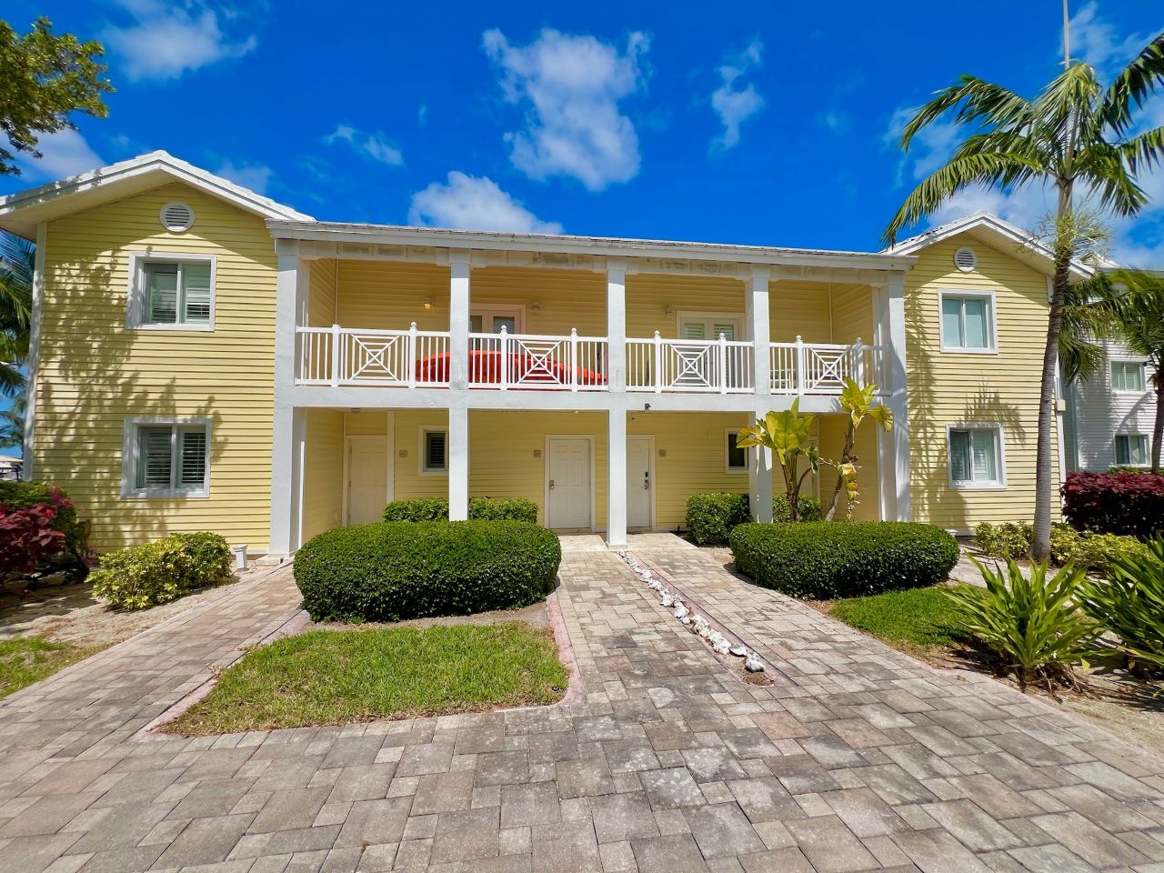 /listing-bimini-bay-townhouse-for-sale-68417.html from Coldwell Banker Bahamas Real Estate