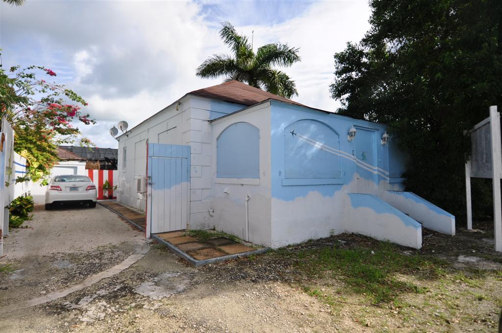 /listing-rented-commercial-rental-7623.html from Coldwell Banker Bahamas Real Estate