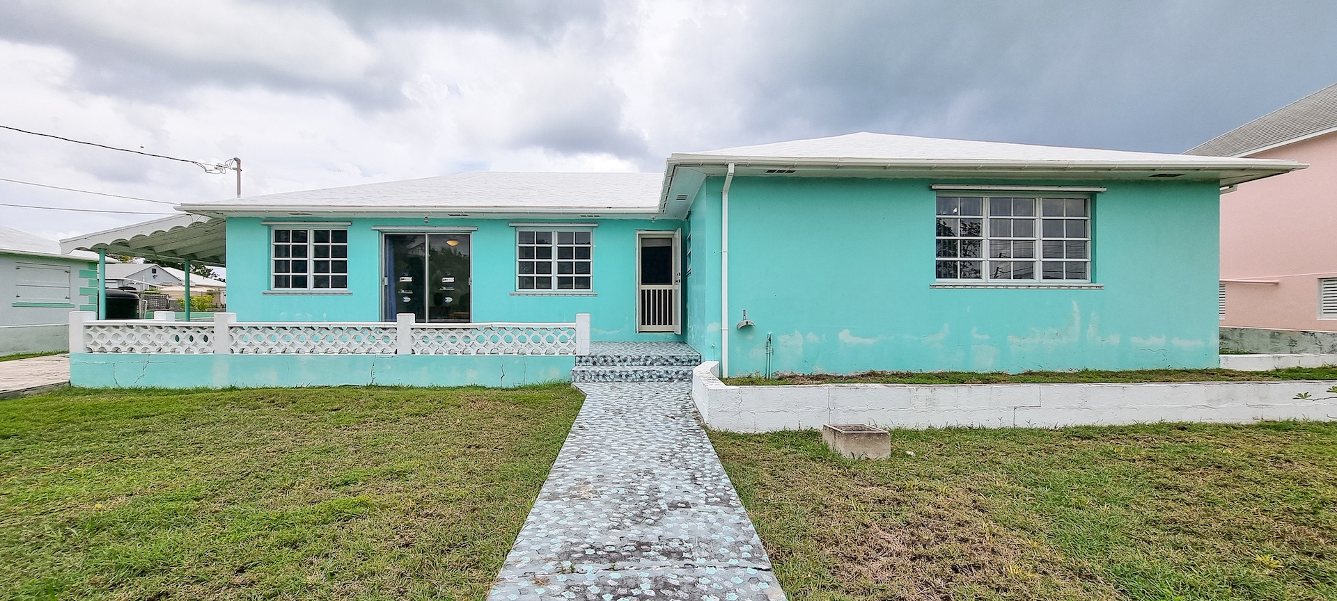 home-for-sale-with-vacant-lot-spanish-wells-eleuthera-real-estate