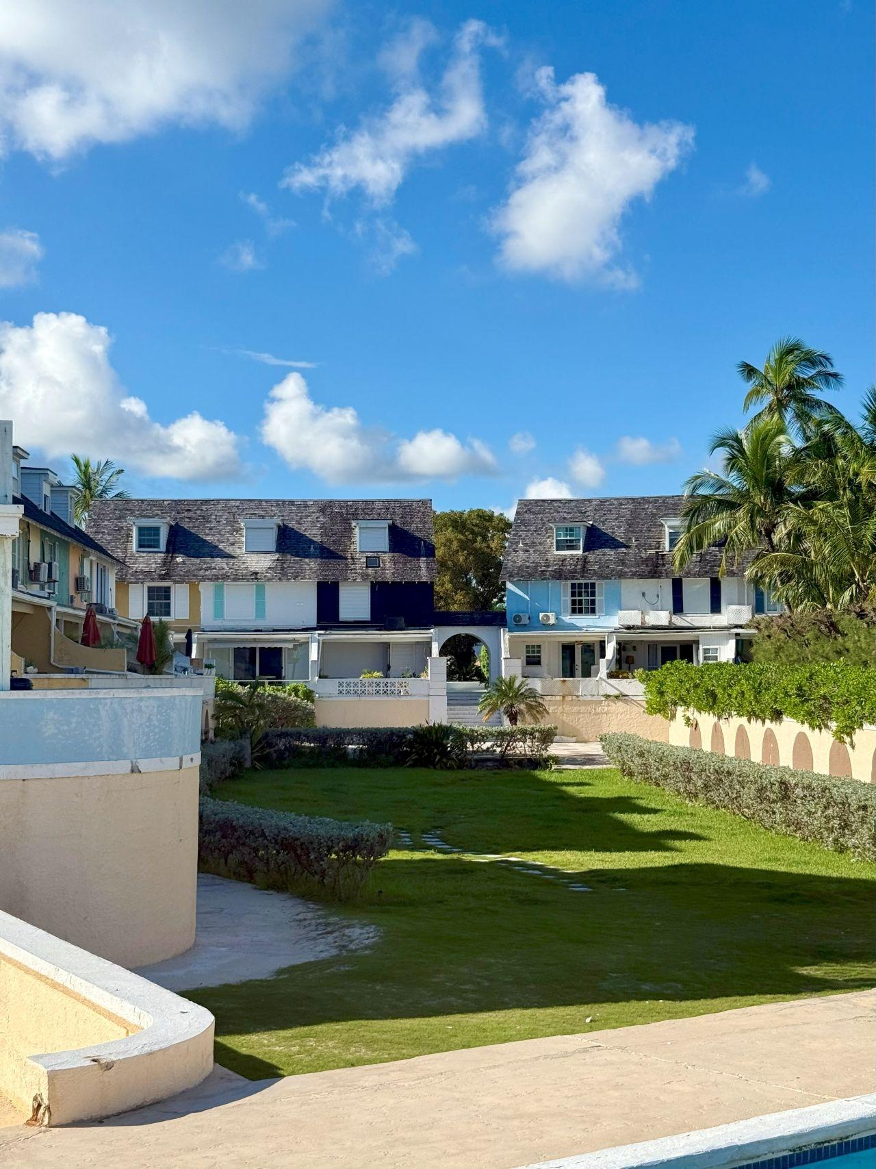 /listing-nassau-townhhouse-for-rent-77249.html from Coldwell Banker Bahamas Real Estate