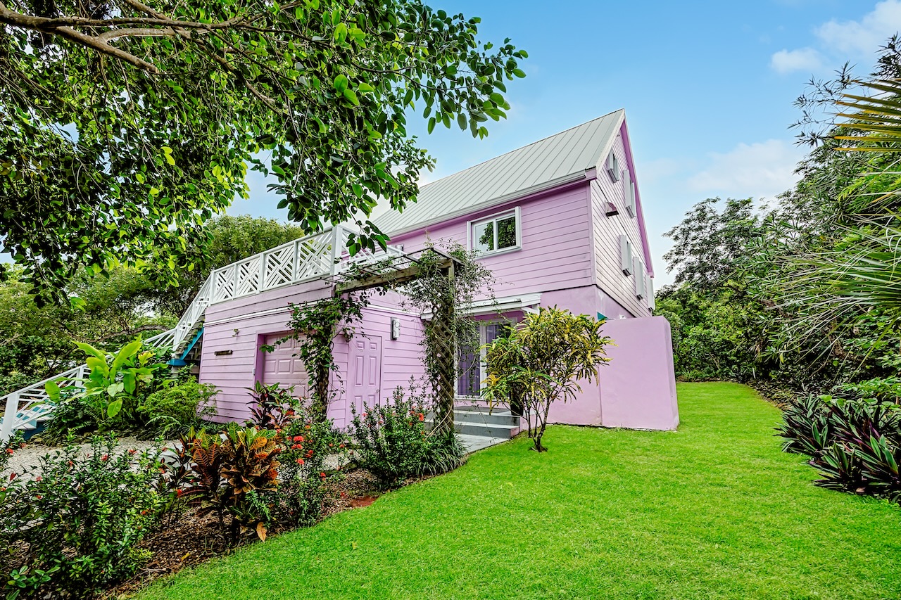 /listing-green-turtle-cay-home-for-sale-78112.html from Coldwell Banker Bahamas Real Estate