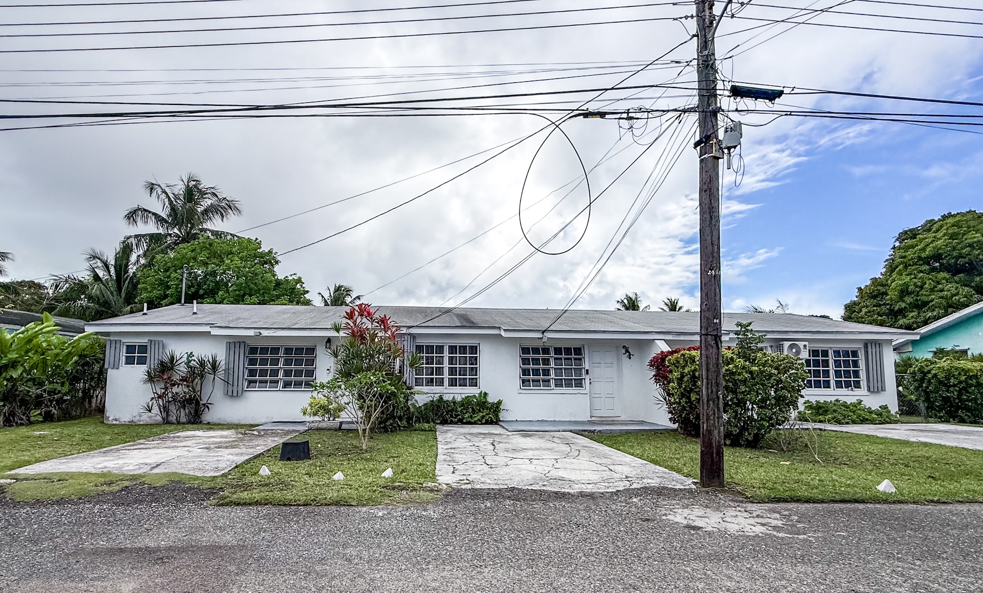 johnson-road-estate-triplex-nassau-bahamas-real-estate