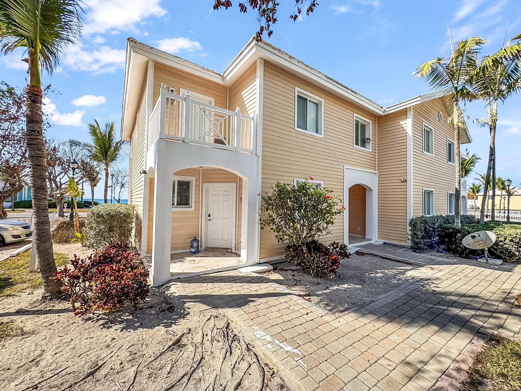 /listing-north-bimini-townhouse-for-sale-80668.html from Coldwell Banker Bahamas Real Estate