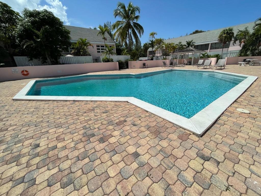 /listing-west-bay-street-townhouse-for-rent-81067.html from Coldwell Banker Bahamas Real Estate