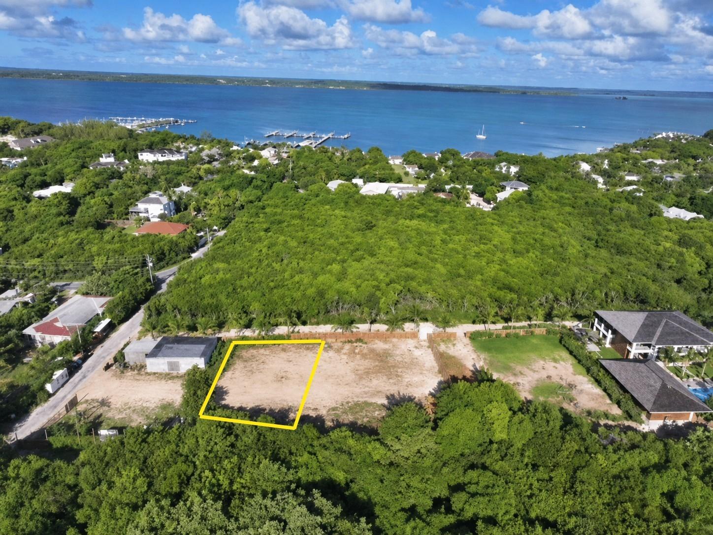 triana-shores-vacant-lot-near-beach-harbour-island-bahamas