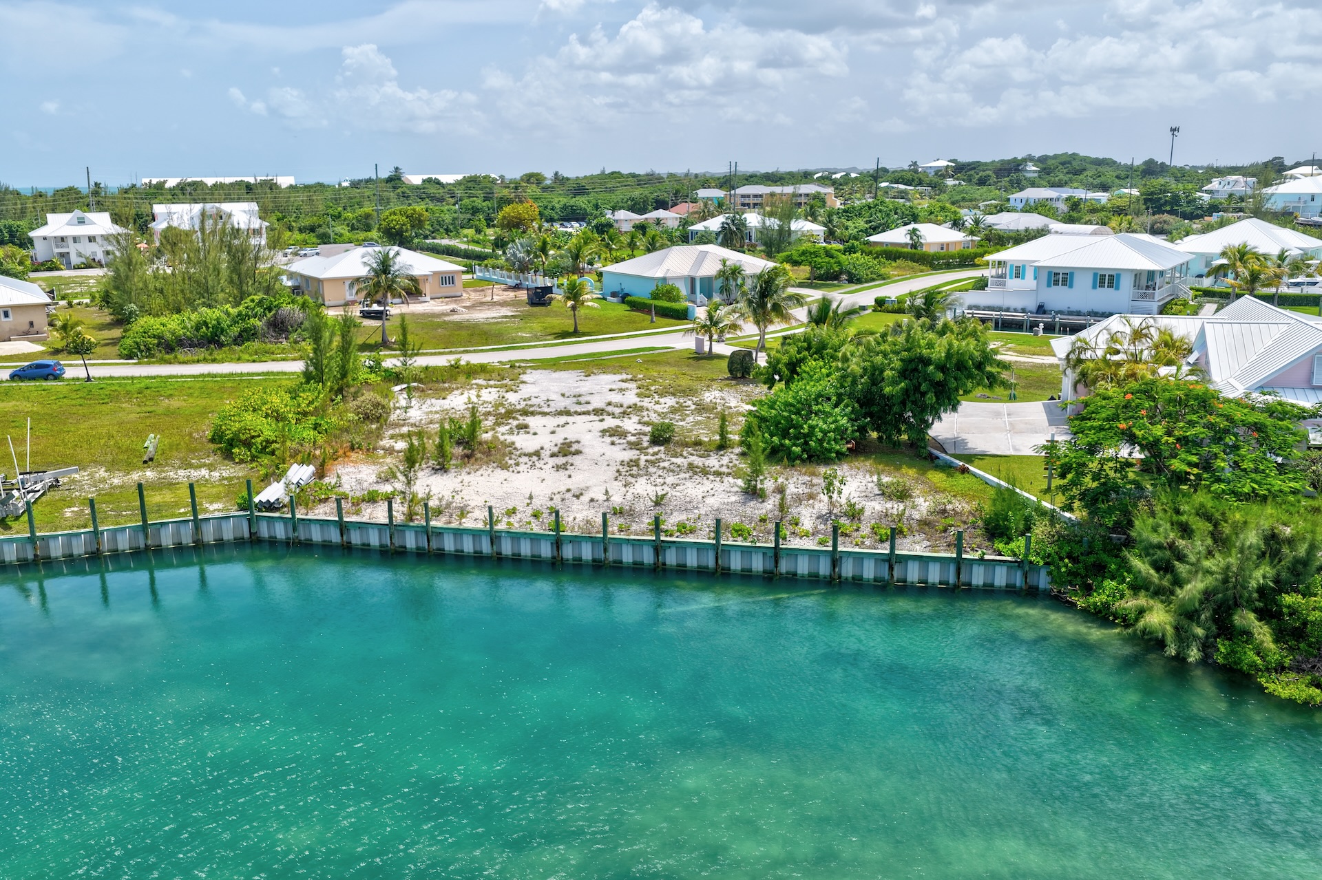 marsh-harbour-canal-lot-for-sale-abaco-real-estate