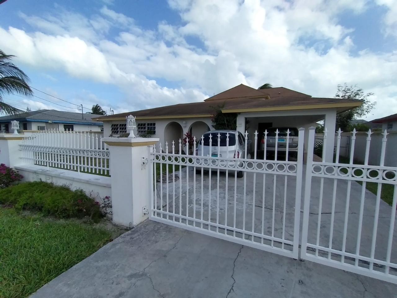 /listing-single-family-home-in-yamacraw-68338.html from Coldwell Banker Bahamas Real Estate
