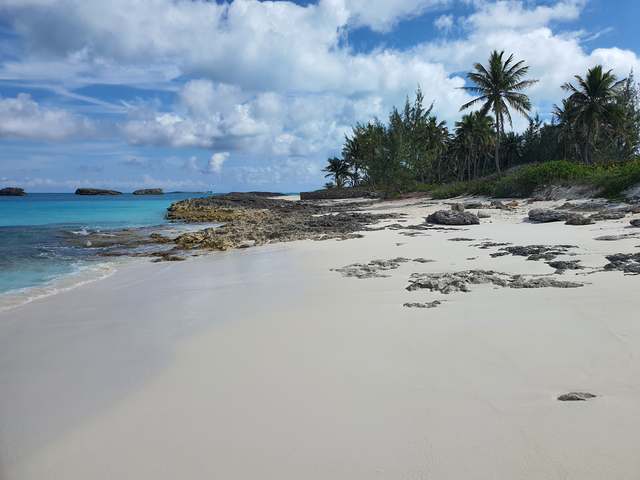 /listing-lots-acreage-in-bahama-sound-46182.html from Coldwell Banker Bahamas Real Estate