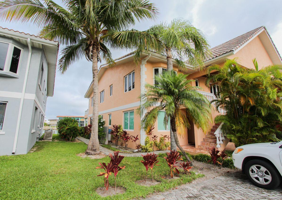/listing-single-family-home-in-bahamia-39008.html from Coldwell Banker Bahamas Real Estate