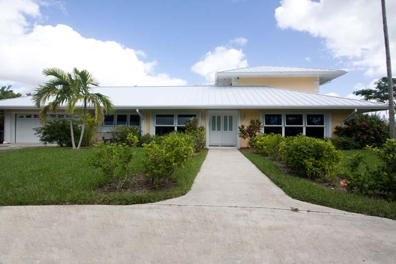 /listing-single-family-home-in-fortune-bay-39225.html from Coldwell Banker Bahamas Real Estate